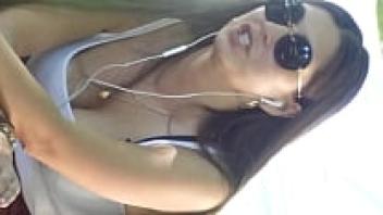 Big tits girl who is not shy