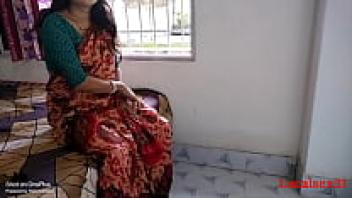 The official video titled Red Saree Mom Loves Hardly In Room With Localboy was brought to you by Localsex31.