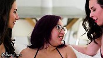 Instead of studying, Girlsway Cassidy and her friends spend their time playing with their fingers.