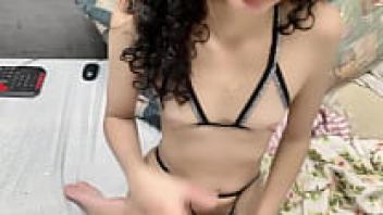 It appears that Akira Sanches is getting set to give Binho Hot his ass.