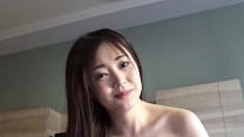 Gonzo sexual encounters with a stunning and mature woman2.