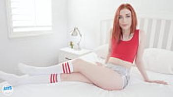 Creampie's point of view on Ginger Teen Scarlet Skies