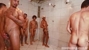 The basketball game comes to a close with a suruba in the locker room and the shower.
