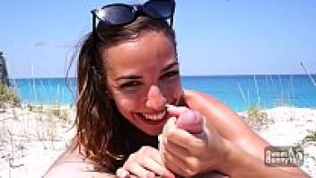 An amateur couple is caught making out on a public beach, and Deep Pussy Creampie captured the moment.