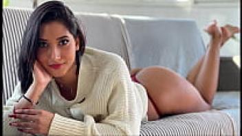 I loved the pussy of a dark blonde female when I sucked her entire body and loved her pussy.