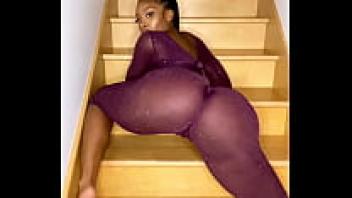 A stunning example of ebony, LaStarya