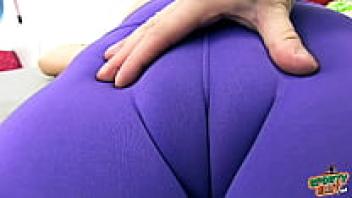 Big ass teen wearing tight spandex and a shaved cameltoe for pure perfection