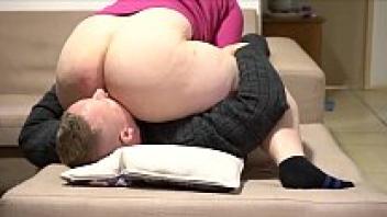 Face-sitting neighbor with a hot and thick natural bubble butt pawg with a puppy!
