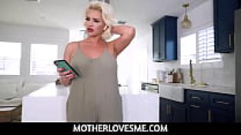Charli Phoenix, a multitasking stepmother, is in love with her COCK.