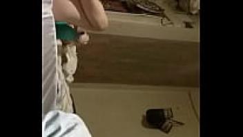 My daughter, who is 18 years old, accidentally exposed her pussy.