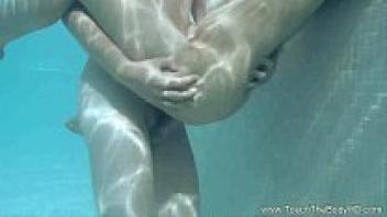 An Oil Massage That Shows Love For Beauty