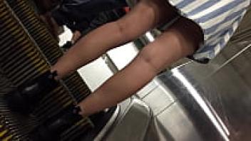 New York City Subway upskirt voyer, Part 2