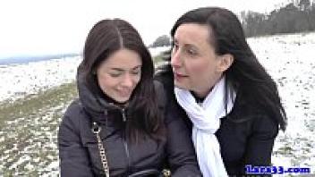 Mature British pusslicking lesbian.