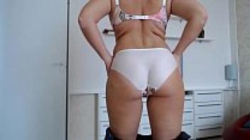 Sexy stepmother buttocks.