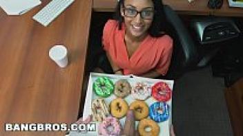 How to properly have sex with your secretary (Arianna Knight) in BANGBROS