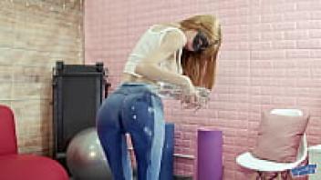 Ideal Skinny Model Wet Jeans with a Thigh Gap and a Puffy Cameltoe Round Butt!
