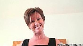 UK moms who are bored and want an inexpensive thrill