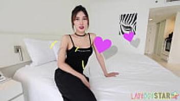 Picking Up A Feminine 23-YO Supermodel Ladyboy: Ladyboystar - Foxxie