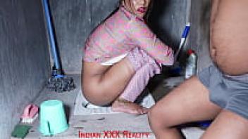 Hindi sex in Hindi XXX Indian XXX latrine love