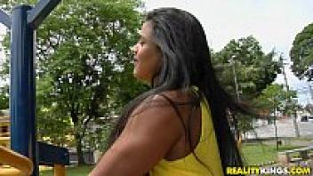 Anajulia's strong, affectionate cum in Reality Kings