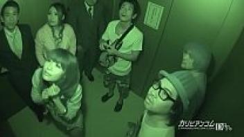 Stop the emergency! Gangbang 1's closed-room elevator