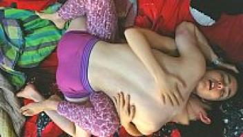I adore a gorgeous young woman who loves GEMIR hot and has a big ass.