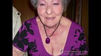 Omageil's ancient pussy is being masturbated by her horny grandmother.