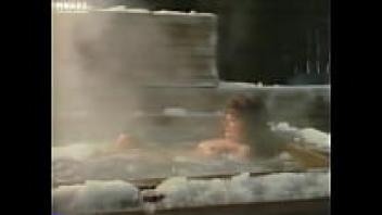 Sexy Nude Hot Tub Girl Iced