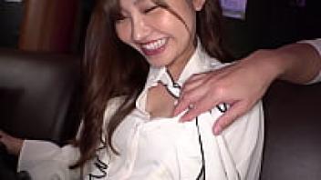 I dared to do it raw when my pal got in the closed-room karaoke box! If you find out, it's risky, but you might get thrilled about Having discreet sex with a stunning woman while your sleeping friend is unaware