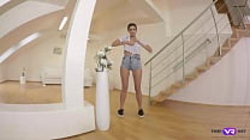 TmwVRnet.com Penelope Cum: The girl displays a contented pussy