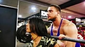 Hot Jully working out at the gym