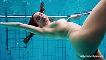 Nina Mohnatka displays a hairy pussy