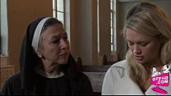 1605 Lesbian Encouragers