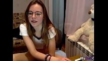 Beautiful Nerd Redhead in Private Camshow